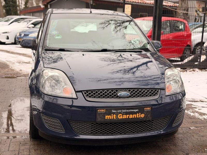 Gebraucht Ford Fiesta Trend 60 PS (44 kW) 2008 Blau Kleinwagen