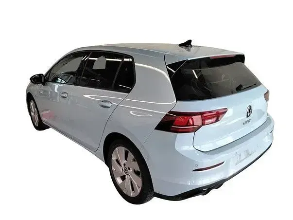 Gebraucht VW Golf VIII GTE 272 PS (200 kW) 2025 Blau Limousine