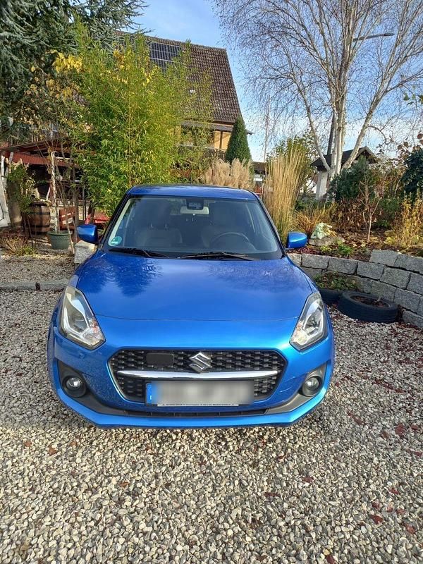 Blau Gebraucht 2022 Suzuki Swift Comfort Kleinwagen | 13.499 € (Fairer Preis) - Bild 1/4
