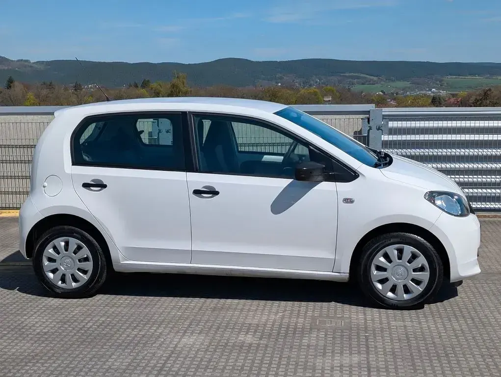 Gebraucht Skoda Citigo Active 60 PS (44 kW) 2012 Weiß Kleinwagen