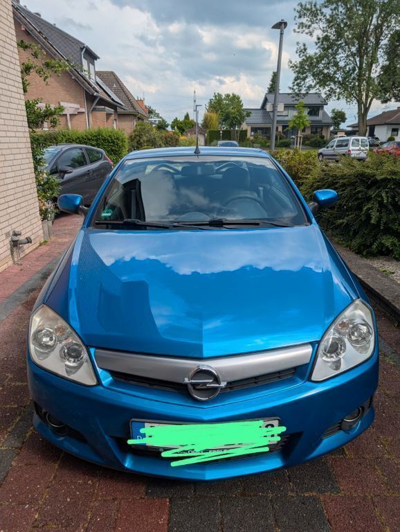 Blau Gebraucht 2007 Opel Tigra Cabrio | 1.290 € (Superpreis) - Bild 1/4