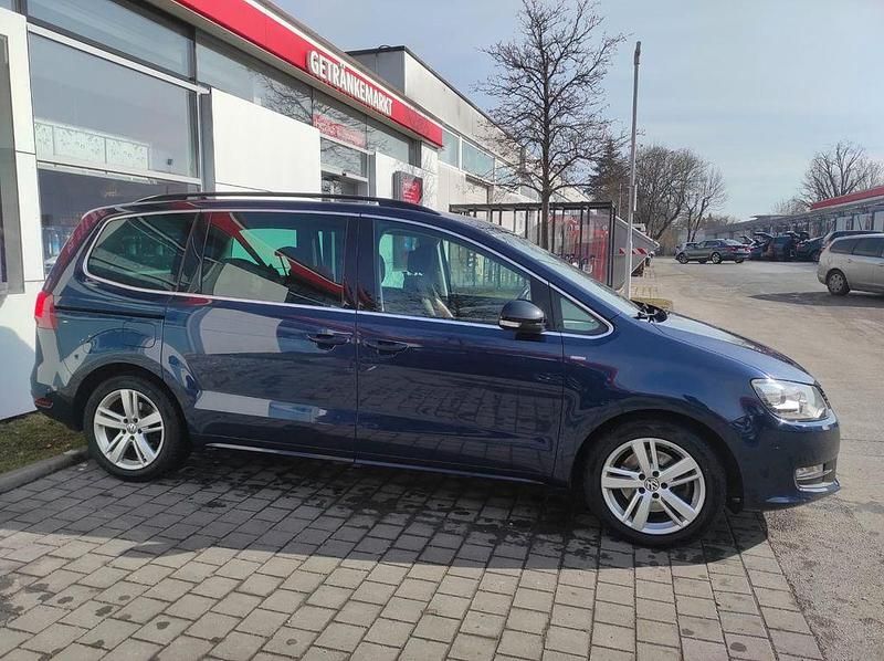 Gebraucht VW Sharan Match 170 PS (125 kW) 2013 Blau Van / Kleinbus