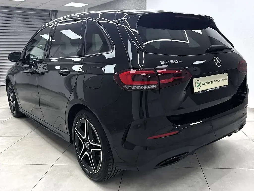 Gebraucht Mercedes B250e Sport Edition 218 PS (160 kW) 2022 Schwarz Kleinwagen
