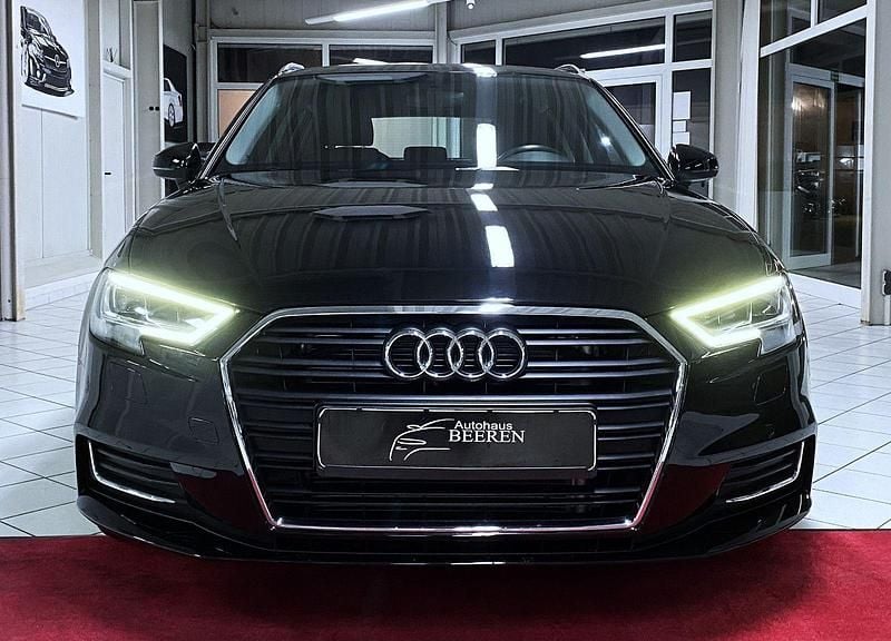 Gebraucht Audi A3 Sportback Design 150 PS (110 kW) 2019 Schwarz Kleinwagen
