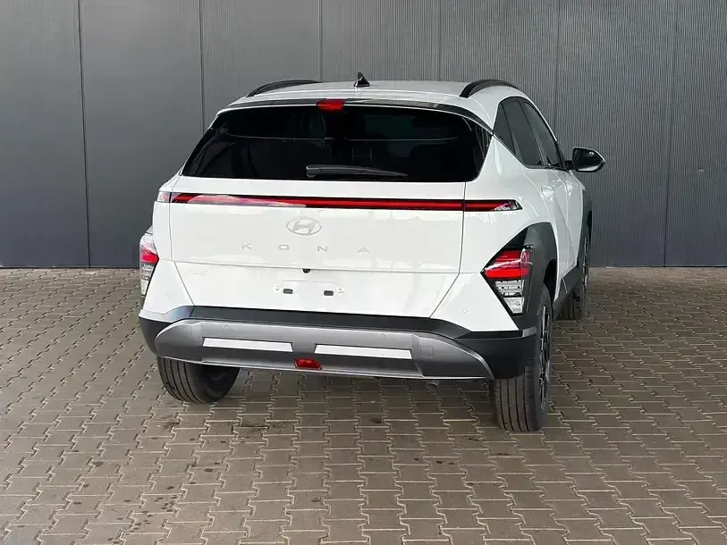 Neu Hyundai Kona Comfort 2025 Weiss SUV