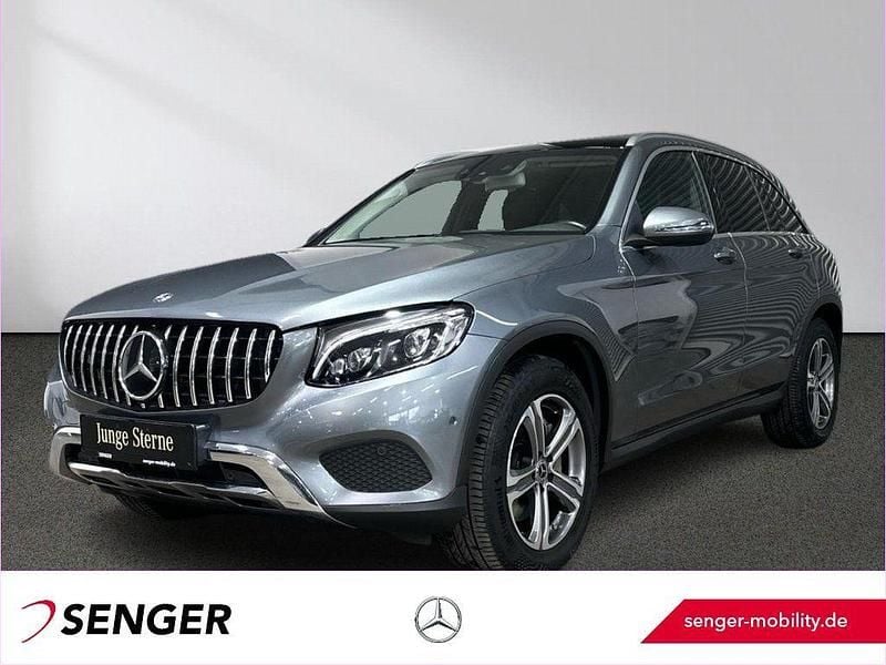 Lack selenitgrau Gebraucht 2018 Mercedes GLC250 SUV | 27.890 € (Fairer Preis) - Bild 1/3