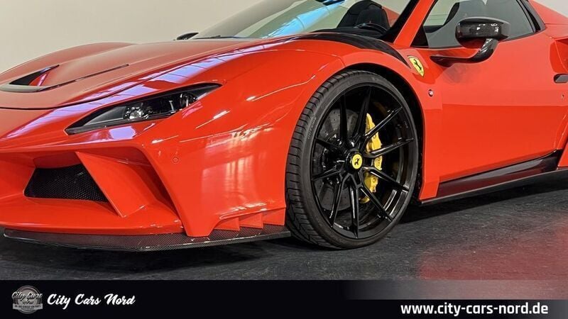 Second-hand Ferrari F8 818 CP (601 kW) 2021 Roșu Cabrio