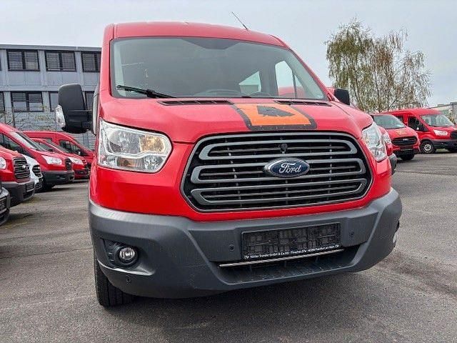 Używany Ford Transit Trend 105 KM (77 kW) 2017 Czerwony Kombi