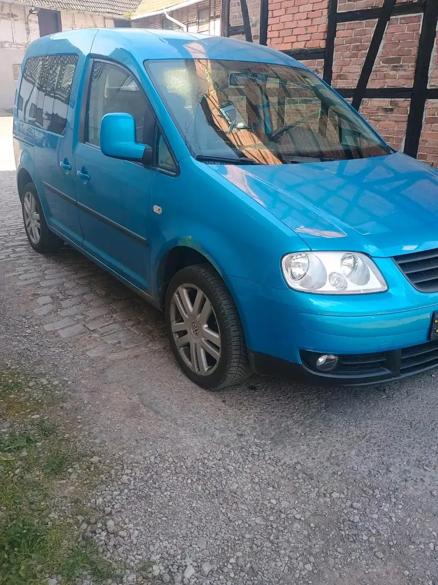 Second-hand VW Caddy 105 CP (77 kW) 2007 Albastru Monovolum