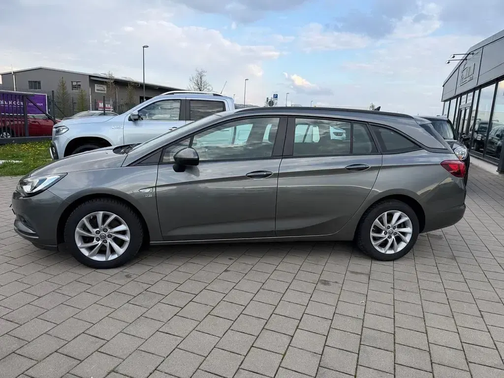 Gebraucht Opel Astra 136 PS (100 kW) 2019 Grau Kombi