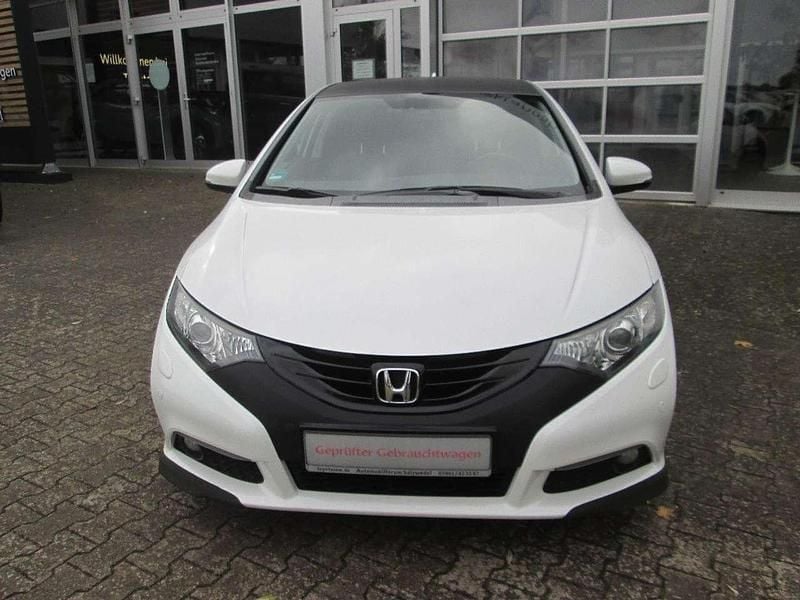 Gebraucht Honda Civic Lifestyle 141 PS (103 kW) 2014 Weiß Limousine