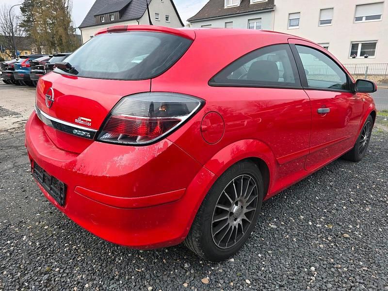 Gebraucht Opel Astra GTC 90 PS (66 kW) 2009 Rot Coupé