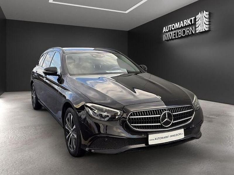 Gebraucht Mercedes E300 Night 306 PS (225 kW) 2022 Schwarz Limousine