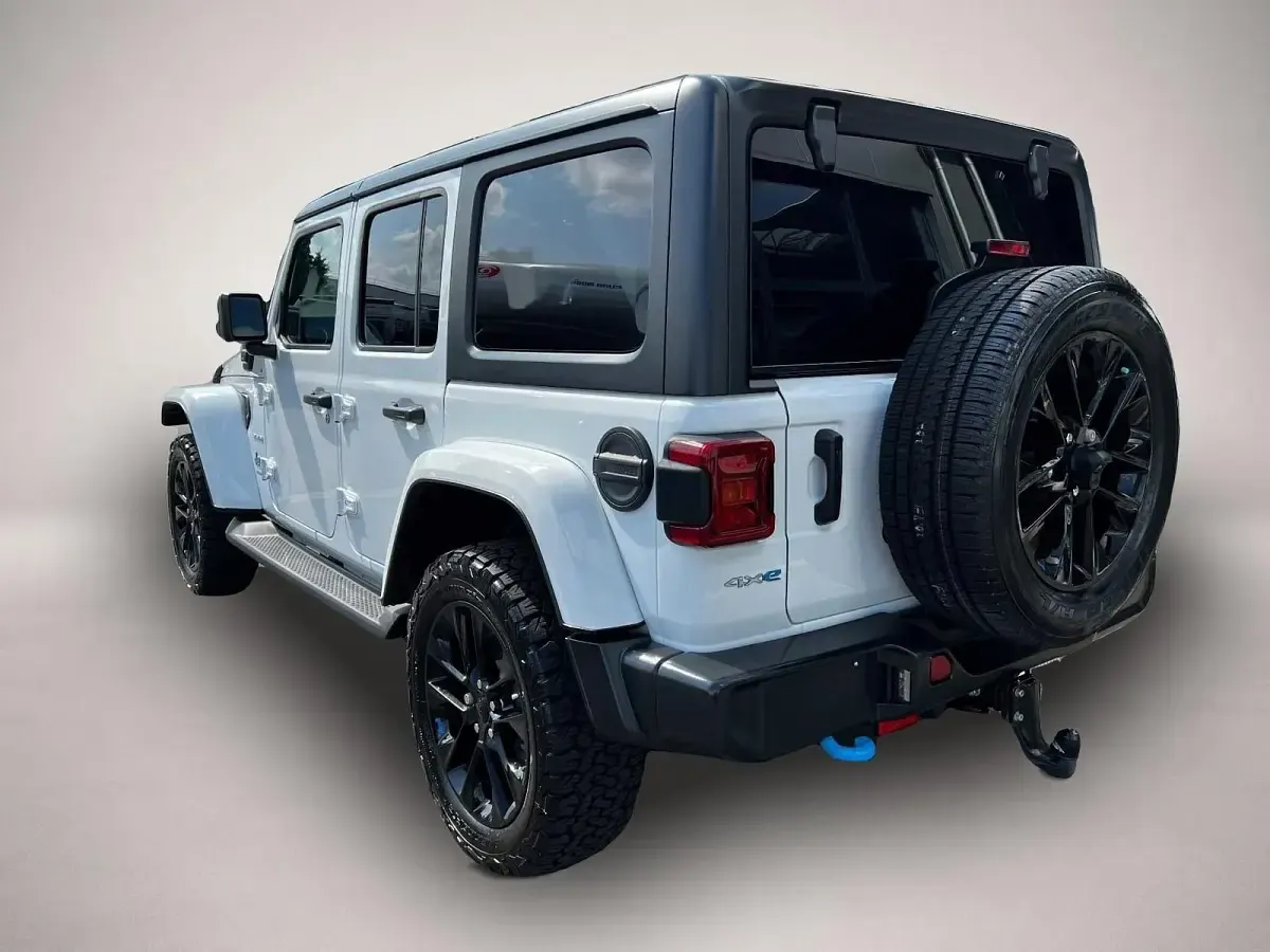 Gebraucht Jeep Wrangler Sahara 381 PS (280 kW) 2024 Manufacturer SUV