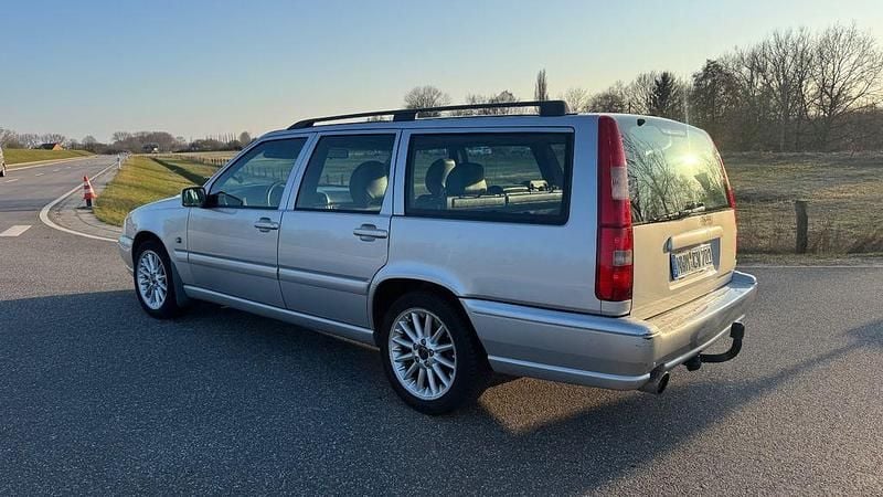 Gebraucht Volvo V70 193 PS (141 kW) 1999 Silber Kombi