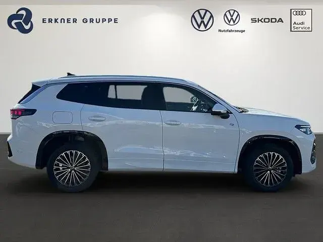 Gebraucht VW Tayron R-line 193 PS (141 kW) 2025 Pure white SUV