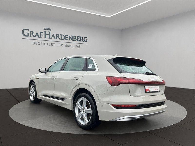 Gebraucht Audi e-tron Advanced 300 kW (408 PS) 2021 Gelb SUV