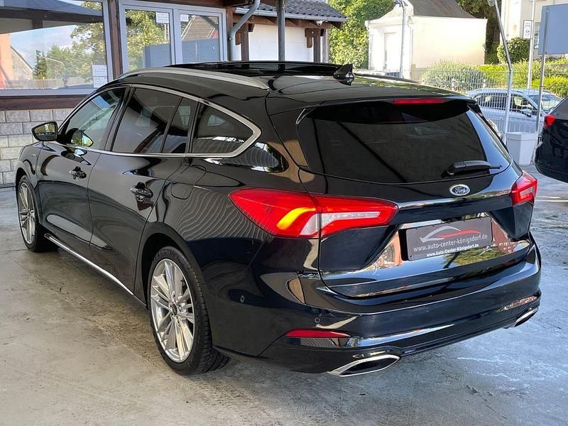 Gebraucht Ford Focus Vignale 120 PS (88 kW) 2021 Agate black metallic Kombi