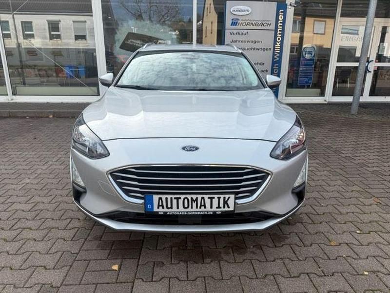 Używany Ford Focus 125 KM (91 kW) 2022 Srebrny Sedan/Limuzyna
