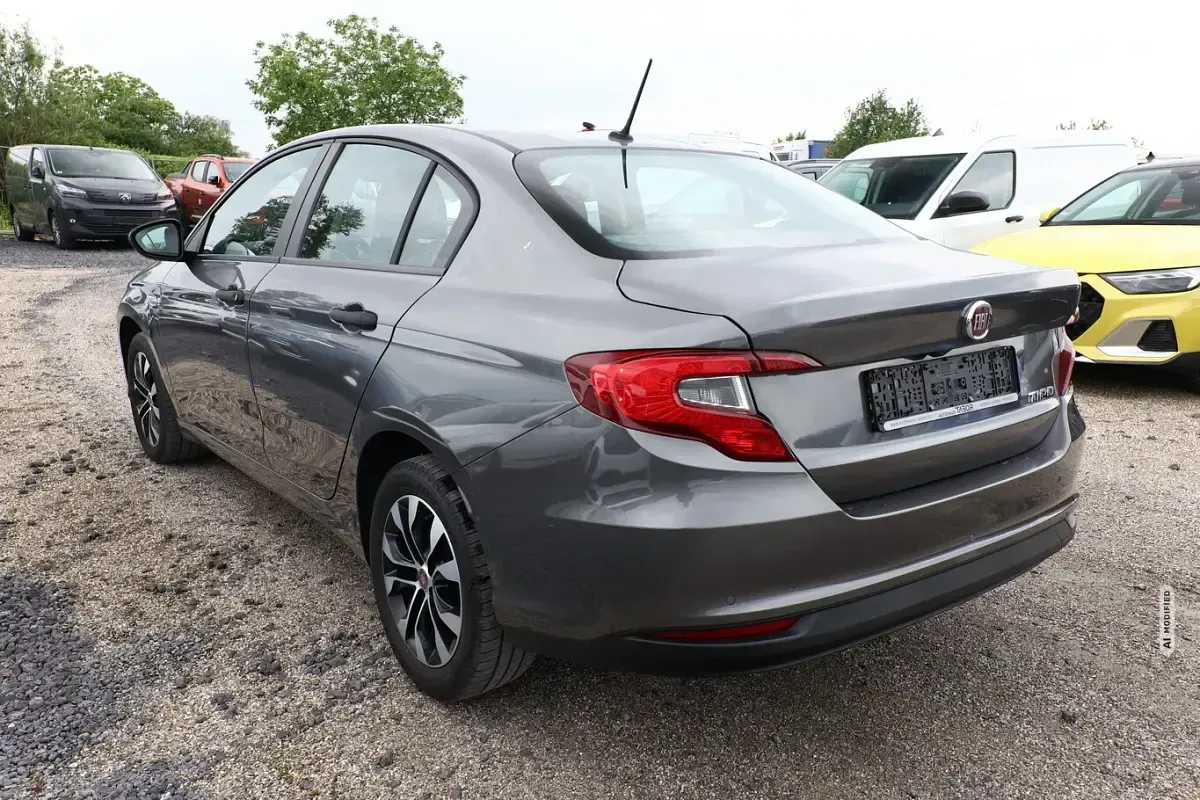 Gebraucht Fiat Tipo City Life 95 PS (69 kW) 2021 Grau metallic