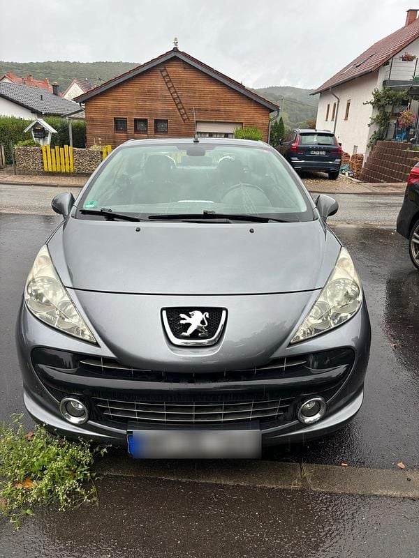Grau Gebraucht 2008 Peugeot 207 CC Cabrio | 1.800 € (Superpreis) - Bild 1/4