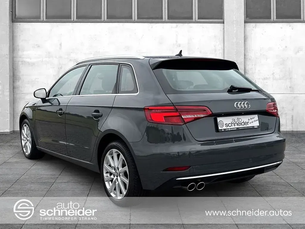 Gebraucht Audi A3 Design 150 PS (110 kW) 2020 Grau Limousine