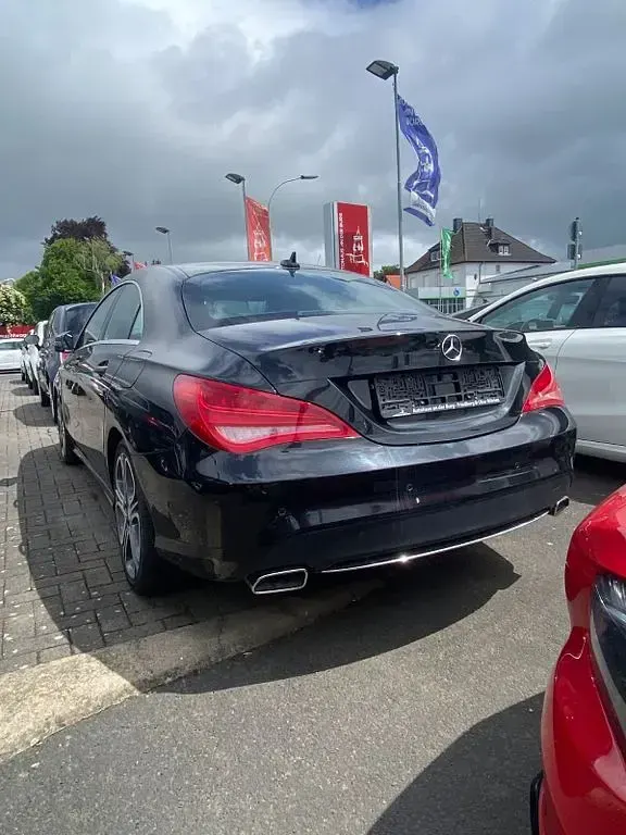 Gebraucht Mercedes CLA220 177 PS (130 kW) 2015 Schwarz Coupé