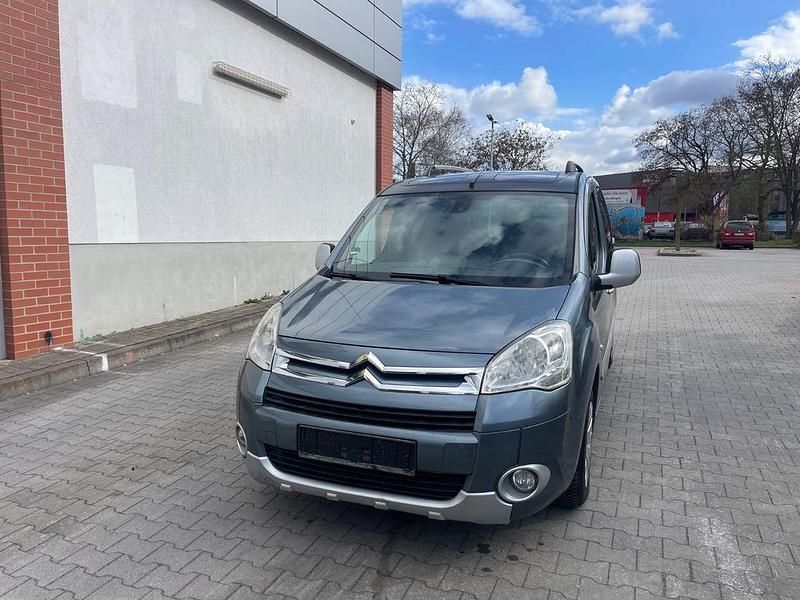 Gebraucht Citroën Berlingo SELECTION 120 PS (88 kW) 2011 Grau Van / Kleinbus