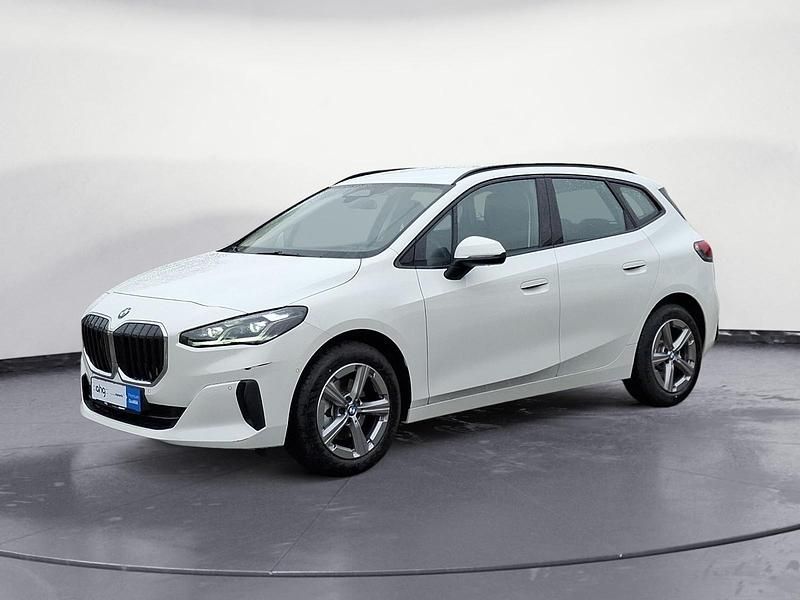 Gebraucht BMW 220 Active Tourer 156 PS (114 kW) 2025 Weiß Van / Kleinbus