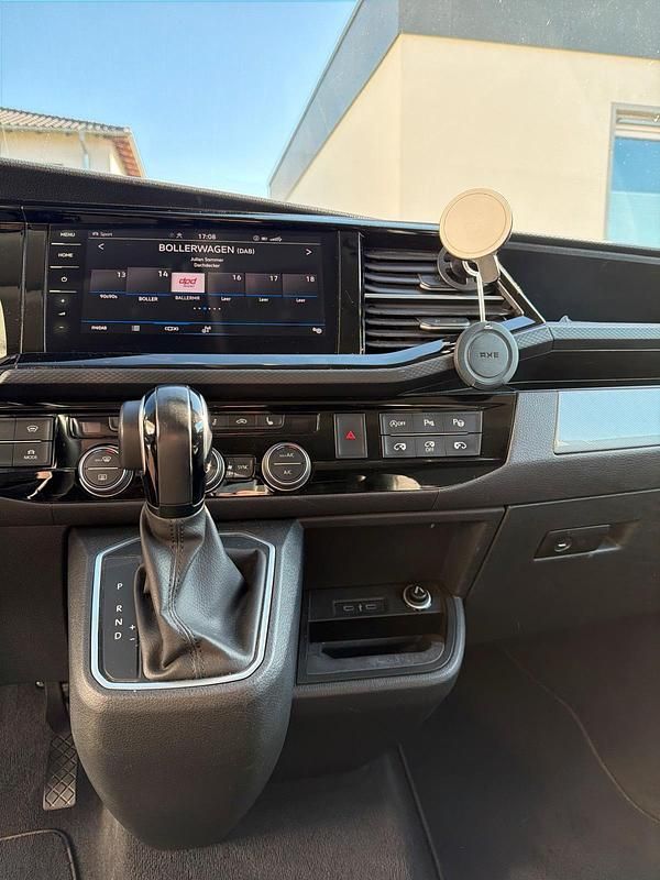Używany VW T6.1 204 KM (150 kW) 2021 Biały Van