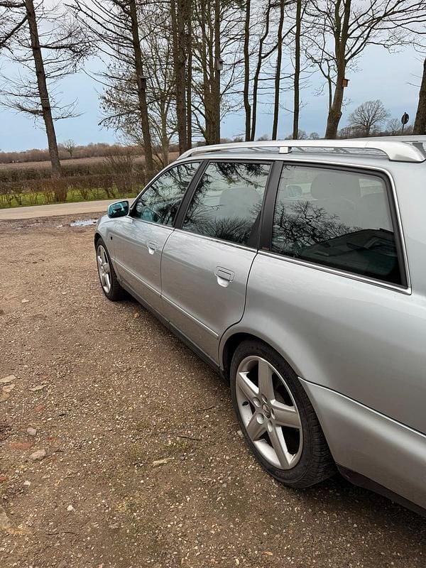 Gebraucht Audi A4 165 PS (121 kW) 1997 Silber Kombi