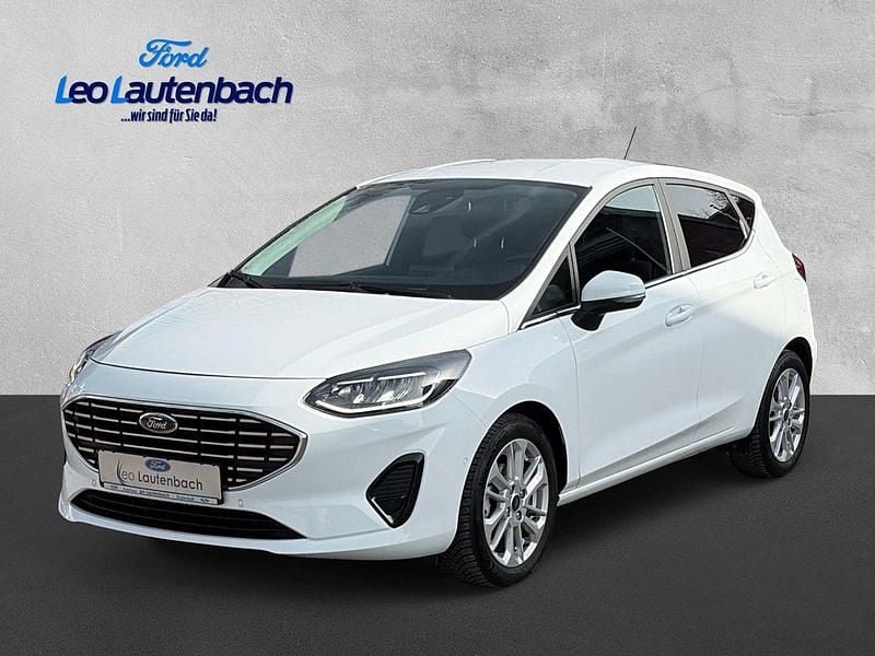 Gebraucht Ford Fiesta Titanium 101 PS (74 kW) 2022 Frozen white Kleinwagen