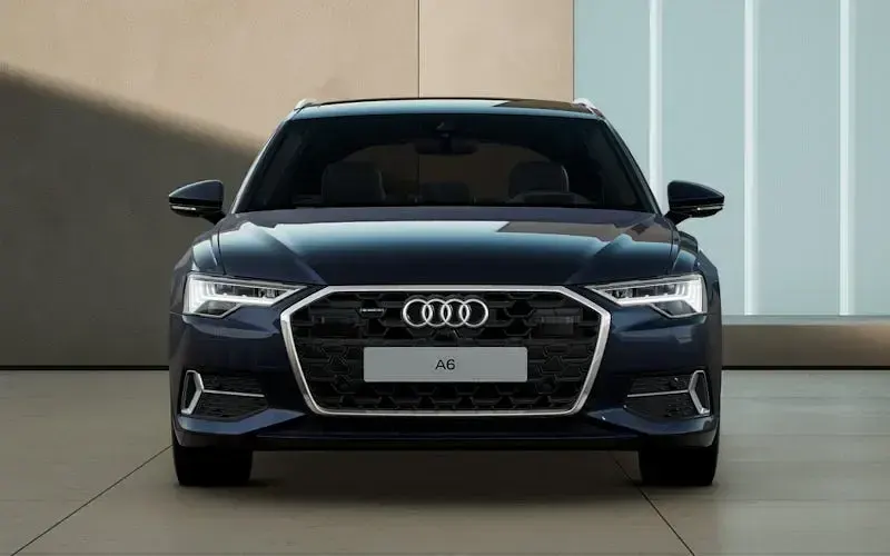 Gebraucht Audi A6 Advanced 299 PS (219 kW) 2025 Blau Kombi
