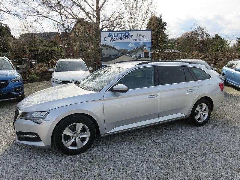Gebraucht Skoda Superb Ambition 150 PS (110 kW) 2022 Silber Kombi