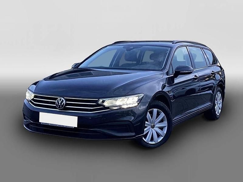 Usata VW Passat 150 CV (110 kW) 2022 Grigio Station wagon