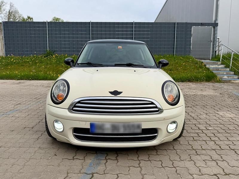 Usata Mini Cooper 109 CV (80 kW) 2008 Beige Utilitaria