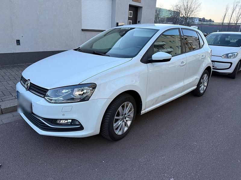 Gebraucht VW Polo 90 PS (66 kW) 2015 Weiß Limousine