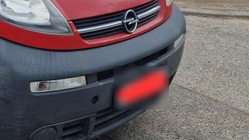 Gebraucht Opel Vivaro 134 PS (98 kW) 2006 Rot Van / Kleinbus