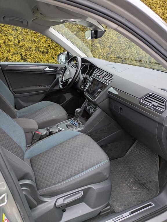 Gebraucht VW Tiguan IQ Drive 150 PS (110 kW) 2020 Silber SUV