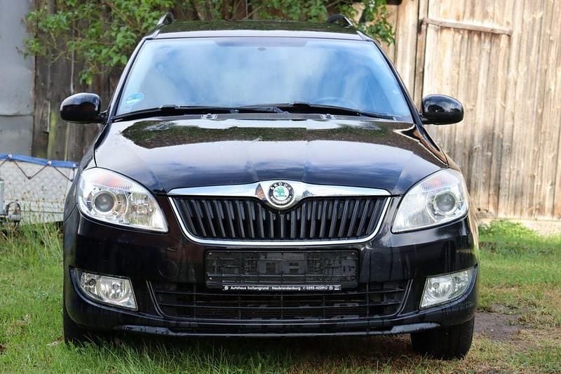 Gebraucht Skoda Roomster Style 105 PS (77 kW) 2010 Schwarz Van / Kleinbus