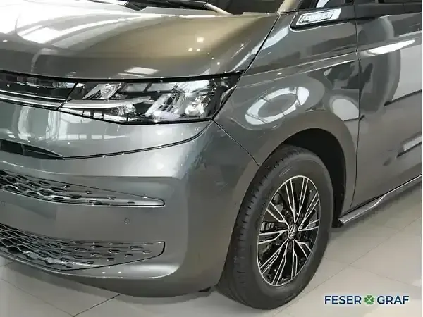 Nouă VW Multivan 150 CP (110 kW) 2026 Gri Monovolum