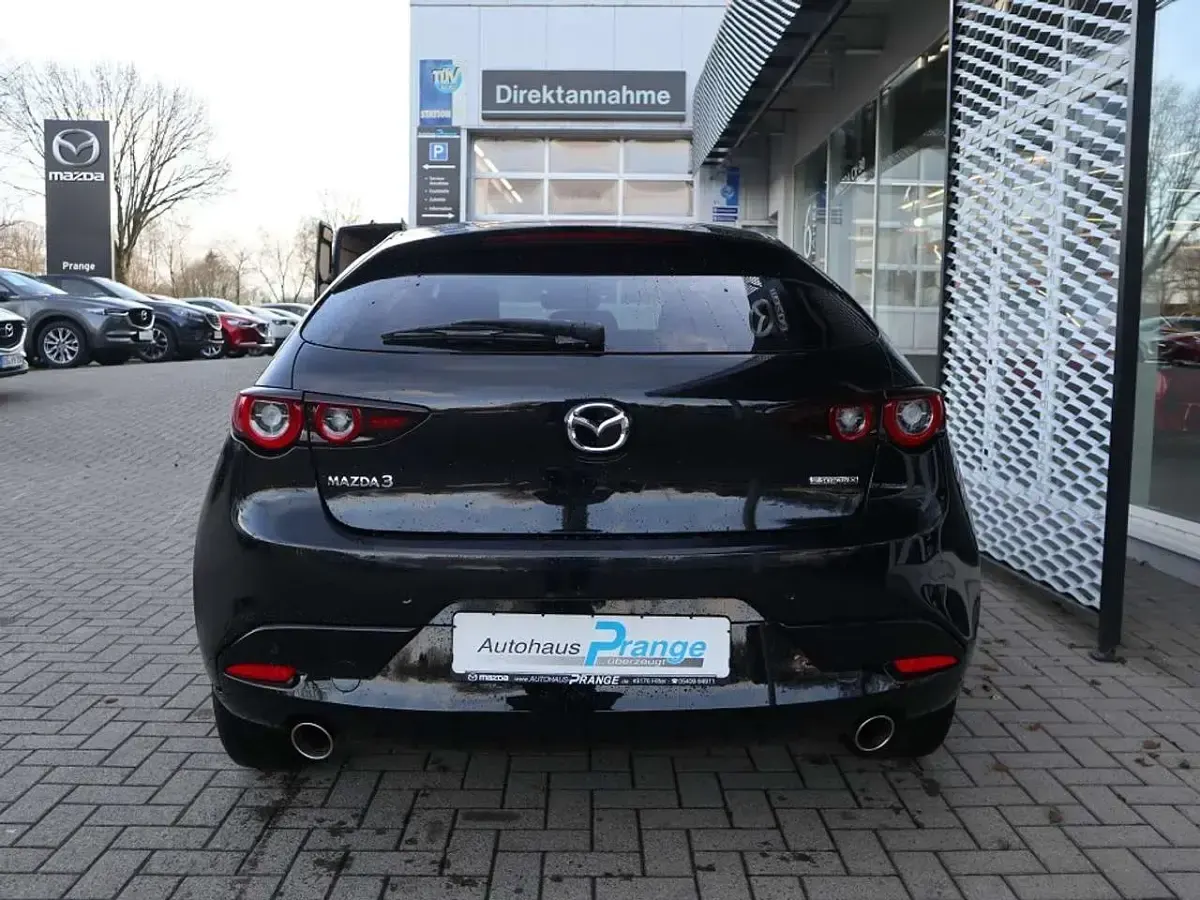 Gebraucht Mazda 3 Exclusive-Line 186 PS (136 kW) 2024 Jet black Limousine