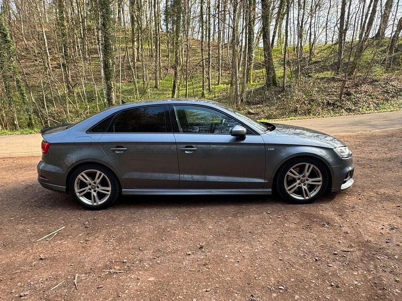 Gebraucht Audi A3 S-Line 150 PS (110 kW) 2020 Grau Limousine