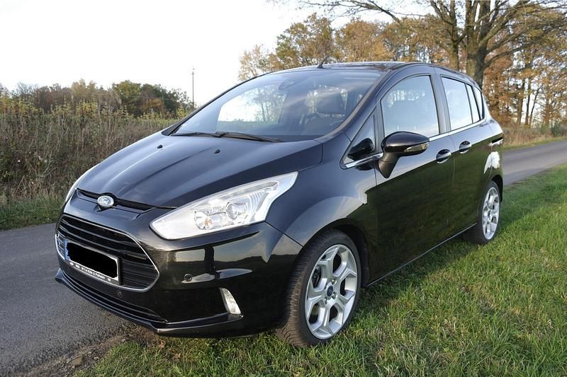 Schwarz Gebraucht 2013 Ford Fiesta Titanium Van / Kleinbus | 6.250 € - Bild 1/4