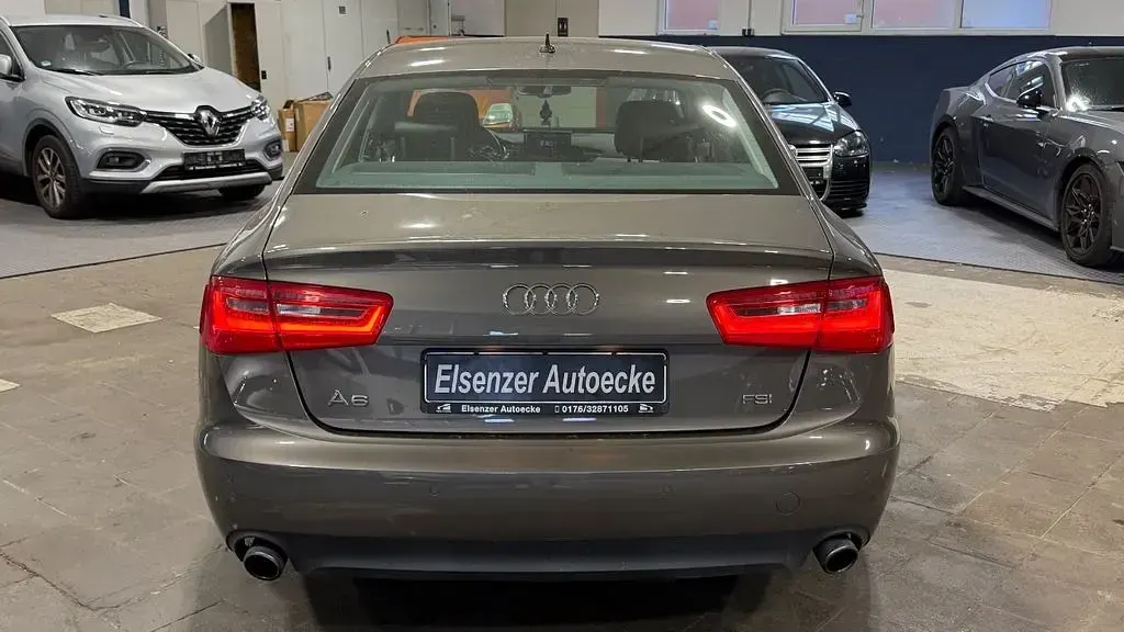 Gebraucht Audi A6 Sport 204 PS (150 kW) 2011 Grau Limousine