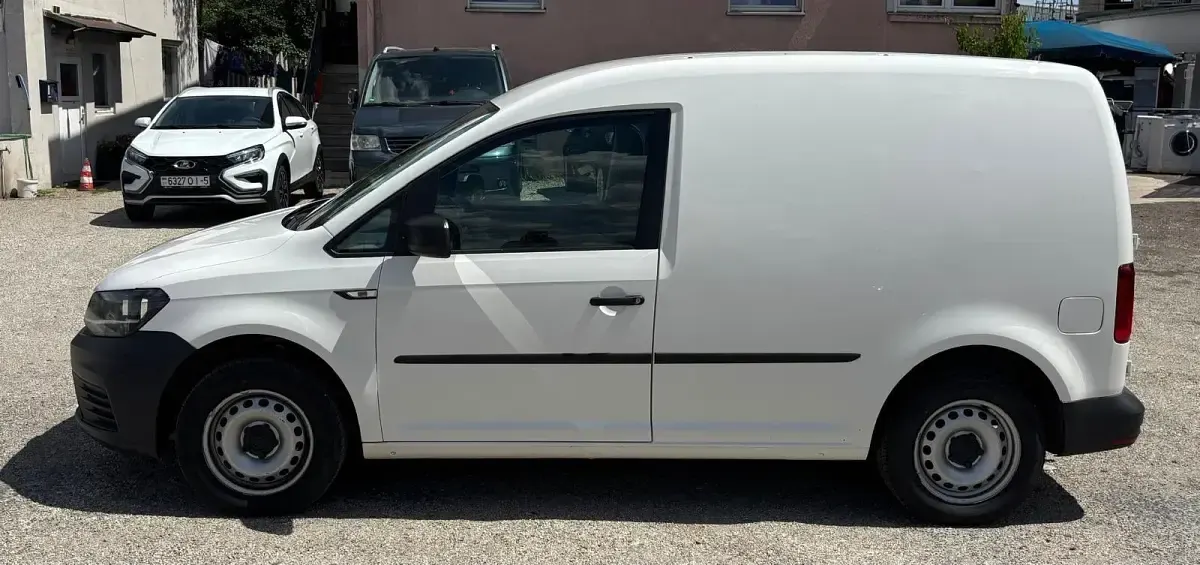 Gebraucht VW Caddy 102 PS (75 kW) 2019 Weiß Van / Kleinbus