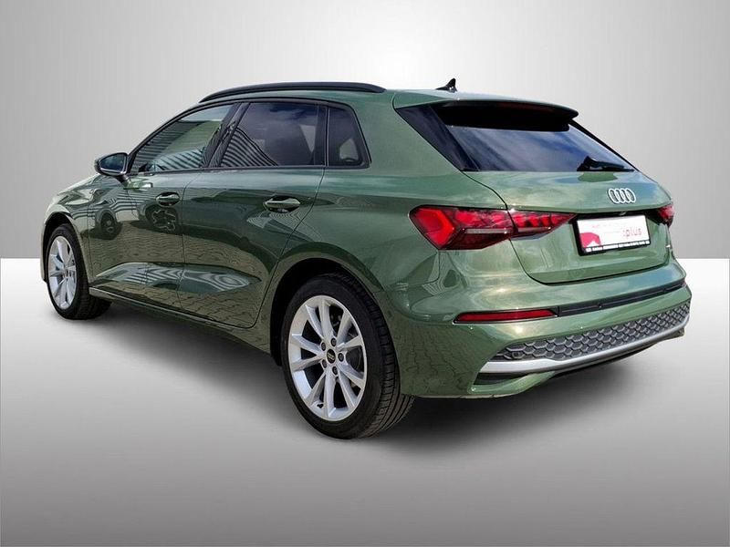 Gebraucht Audi A3 Advanced 116 PS (85 kW) 2025 Distriktgrün metallic Limousine