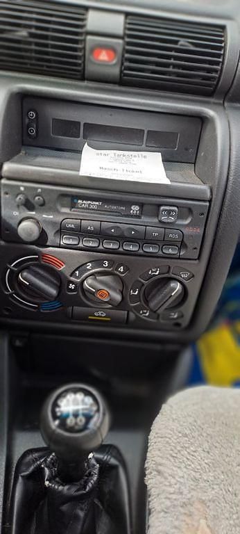 Gebraucht Opel Astra 75 PS (55 kW) 1998 Blau Limousine