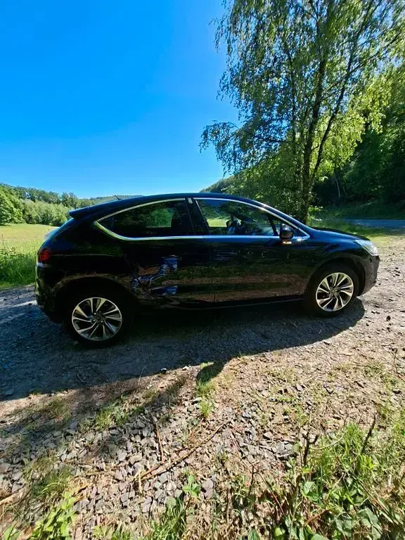 Gebraucht Citroën DS4 So Chic 163 PS (119 kW) 2012 Schwarz Kleinwagen