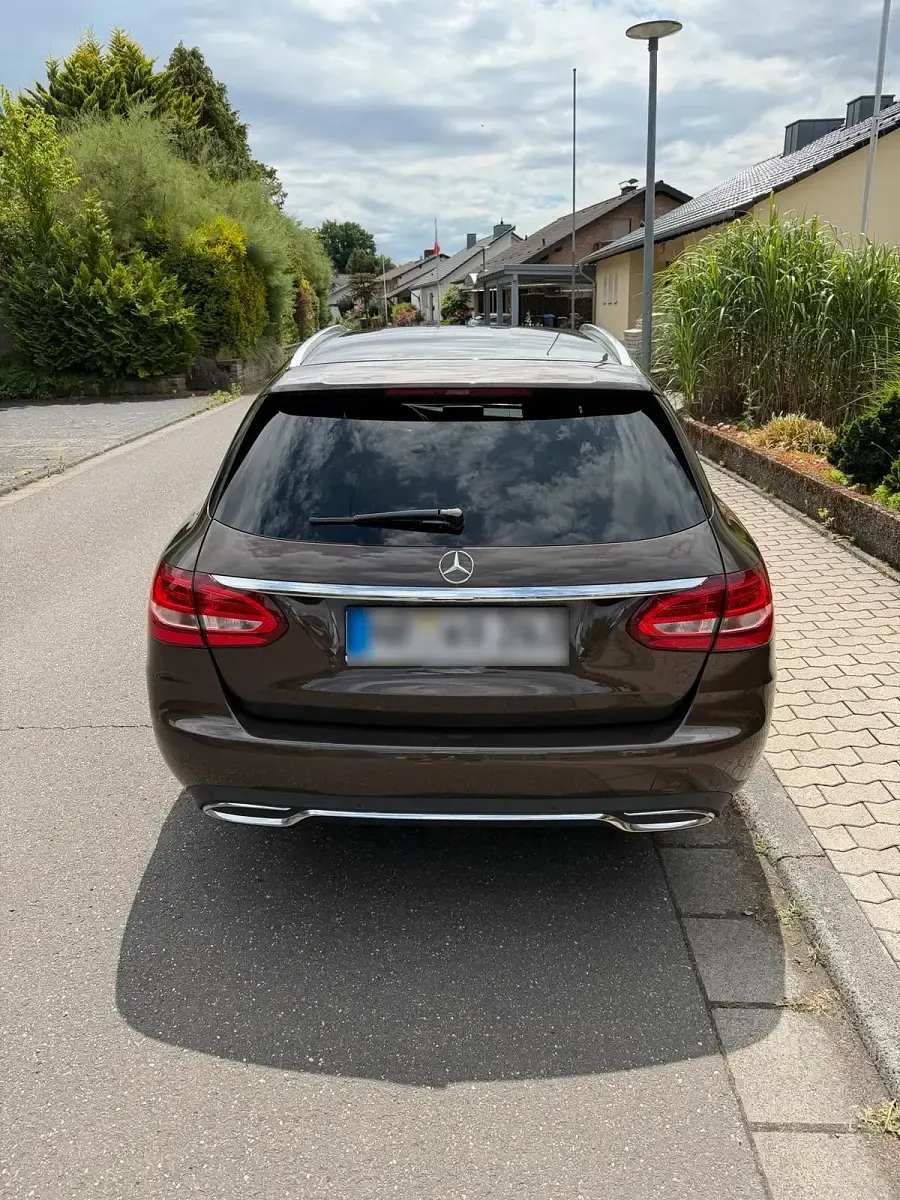 Gebraucht Mercedes 200 136 PS (100 kW) 2017 Braun Kombi